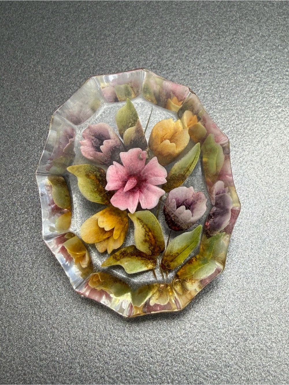 ❤️2/$80 Vintage Reverse Carved Floral Brooch #332ub